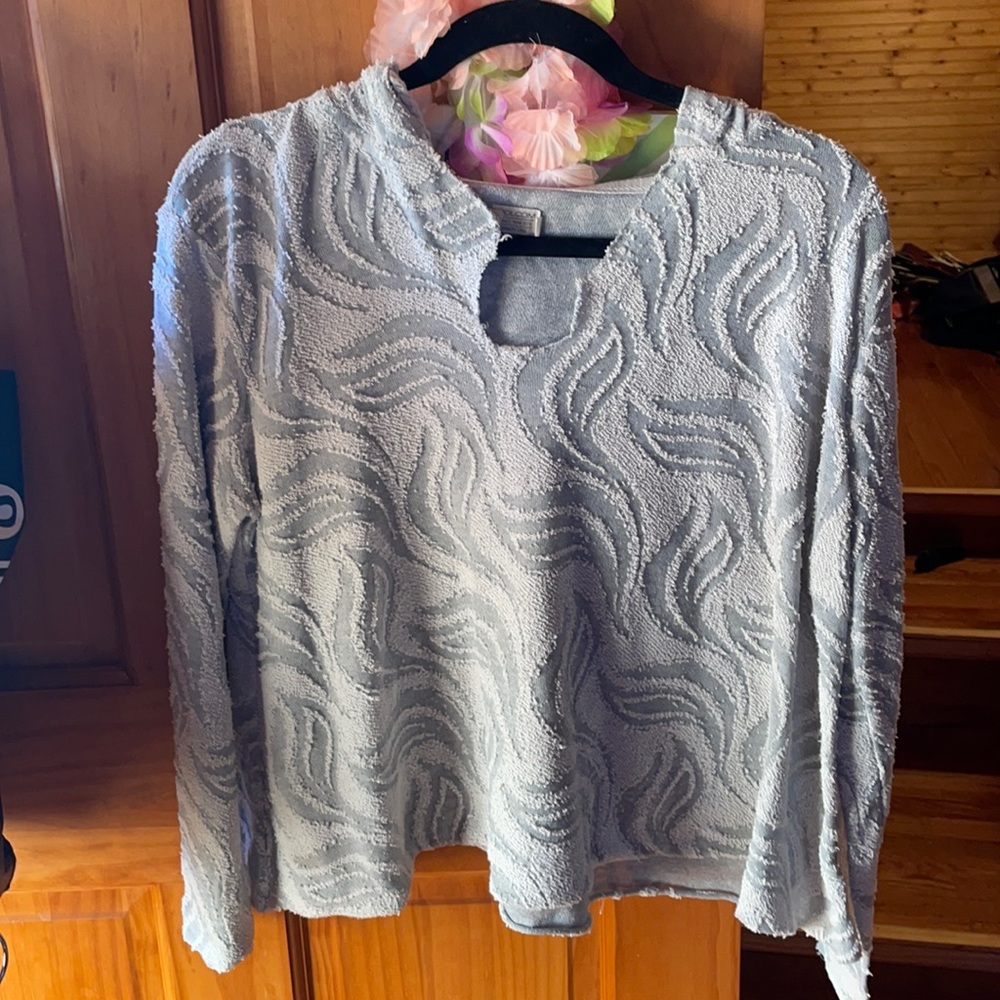 Beachy pullover